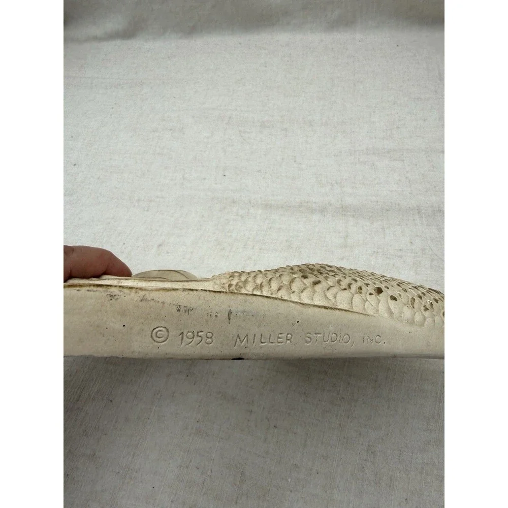 Vintage 1958 Miller Studio Goldfish Wall Plaque Chalkware Fish Decor MCM - Picture 3 of 9